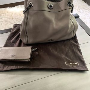Used in great condition Coach wallet and purse